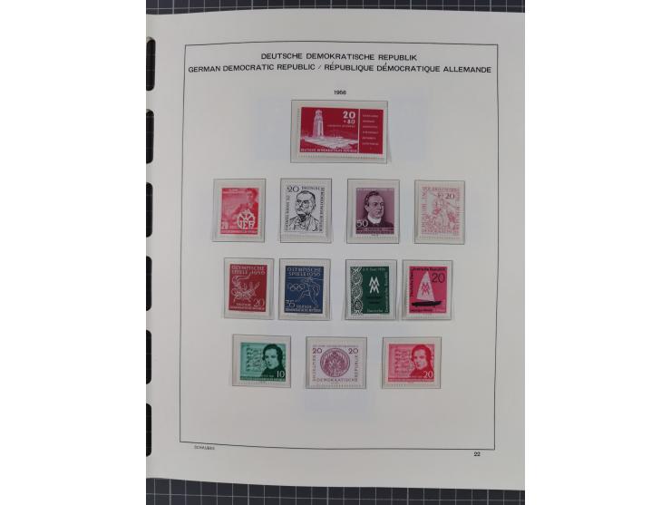 1945/90, ungebrauchte und postfrische Sammlung, oftmals komplett, dabei Bund/Berlin und DDR, DDR mit guten Dienstmarken inkl.