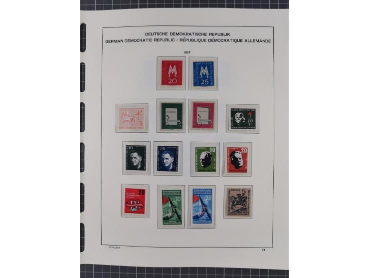 1945/90, ungebrauchte und postfrische Sammlung, oftmals komplett, dabei Bund/Berlin und DDR, DDR mit guten Dienstmarken inkl.