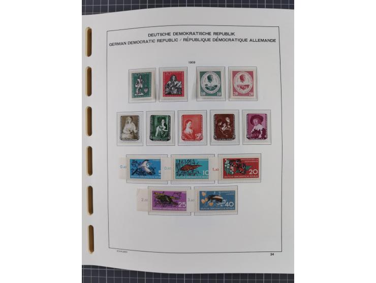 1945/90, ungebrauchte und postfrische Sammlung, oftmals komplett, dabei Bund/Berlin und DDR, DDR mit guten Dienstmarken inkl.