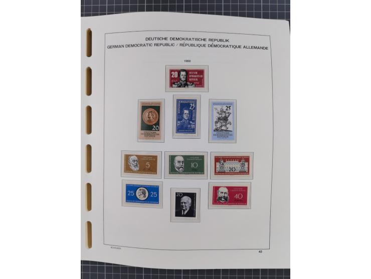 1945/90, ungebrauchte und postfrische Sammlung, oftmals komplett, dabei Bund/Berlin und DDR, DDR mit guten Dienstmarken inkl.