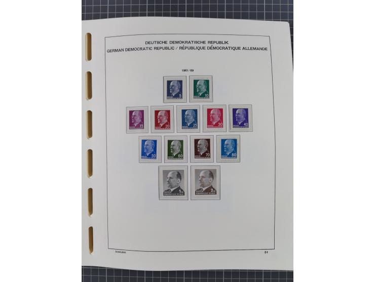 1945/90, ungebrauchte und postfrische Sammlung, oftmals komplett, dabei Bund/Berlin und DDR, DDR mit guten Dienstmarken inkl.