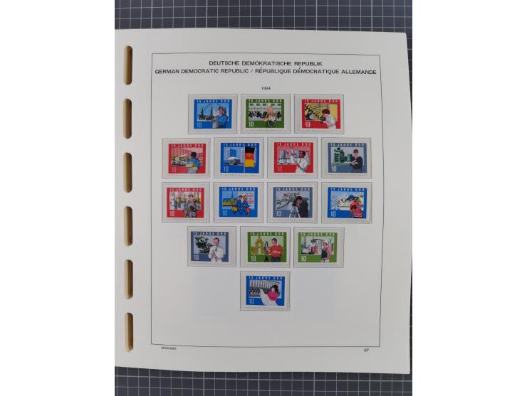 1945/90, ungebrauchte und postfrische Sammlung, oftmals komplett, dabei Bund/Berlin und DDR, DDR mit guten Dienstmarken inkl.