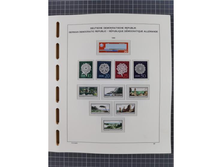 1945/90, ungebrauchte und postfrische Sammlung, oftmals komplett, dabei Bund/Berlin und DDR, DDR mit guten Dienstmarken inkl.