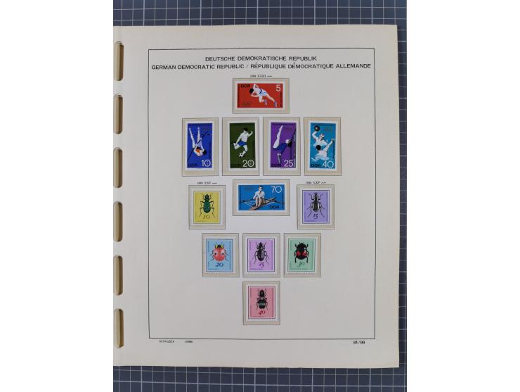 1945/90, ungebrauchte und postfrische Sammlung, oftmals komplett, dabei Bund/Berlin und DDR, DDR mit guten Dienstmarken inkl.