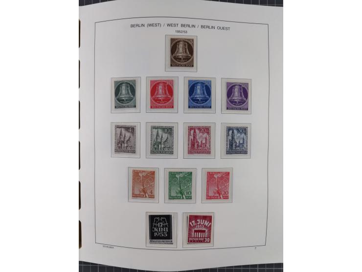 1945/90, ungebrauchte und postfrische Sammlung, oftmals komplett, dabei Bund/Berlin und DDR, DDR mit guten Dienstmarken inkl.
