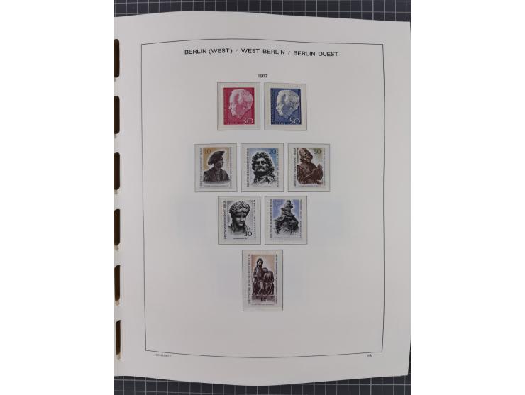 1945/90, ungebrauchte und postfrische Sammlung, oftmals komplett, dabei Bund/Berlin und DDR, DDR mit guten Dienstmarken inkl.
