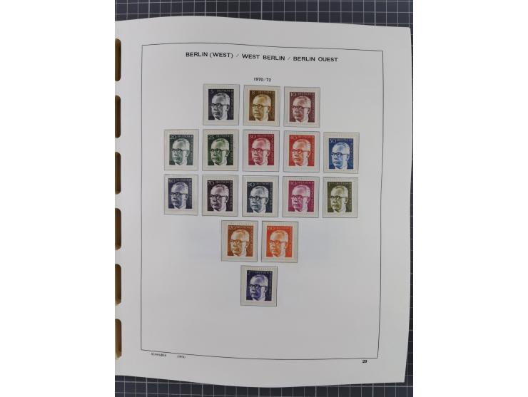 1945/90, ungebrauchte und postfrische Sammlung, oftmals komplett, dabei Bund/Berlin und DDR, DDR mit guten Dienstmarken inkl.