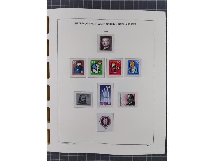 1945/90, ungebrauchte und postfrische Sammlung, oftmals komplett, dabei Bund/Berlin und DDR, DDR mit guten Dienstmarken inkl.