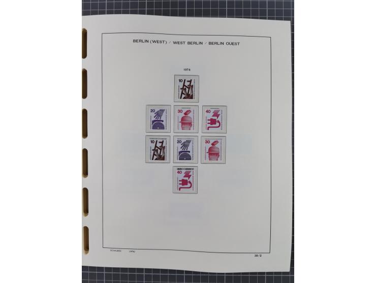 1945/90, ungebrauchte und postfrische Sammlung, oftmals komplett, dabei Bund/Berlin und DDR, DDR mit guten Dienstmarken inkl.