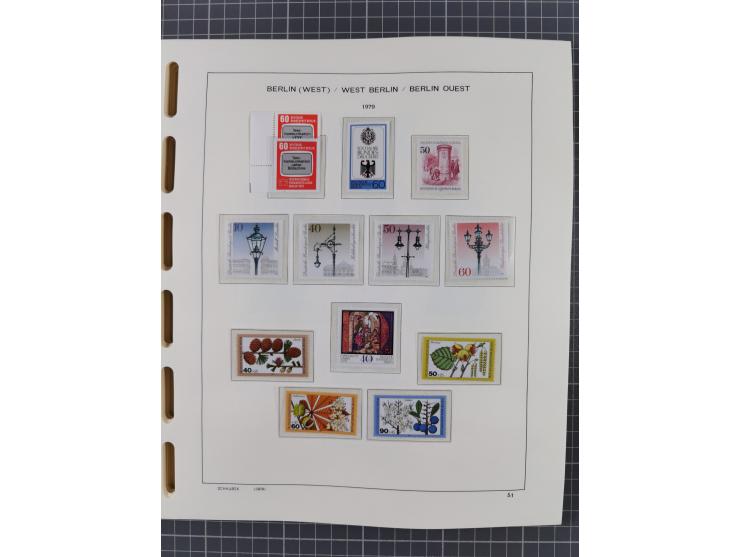 1945/90, ungebrauchte und postfrische Sammlung, oftmals komplett, dabei Bund/Berlin und DDR, DDR mit guten Dienstmarken inkl.