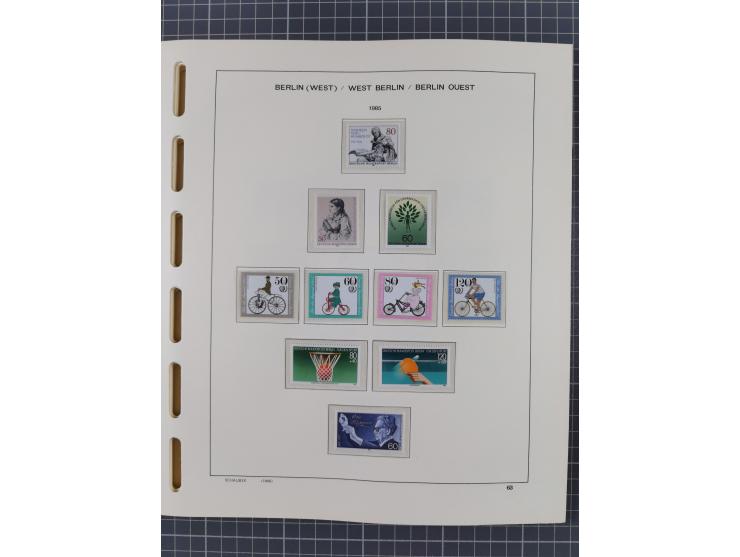 1945/90, ungebrauchte und postfrische Sammlung, oftmals komplett, dabei Bund/Berlin und DDR, DDR mit guten Dienstmarken inkl.