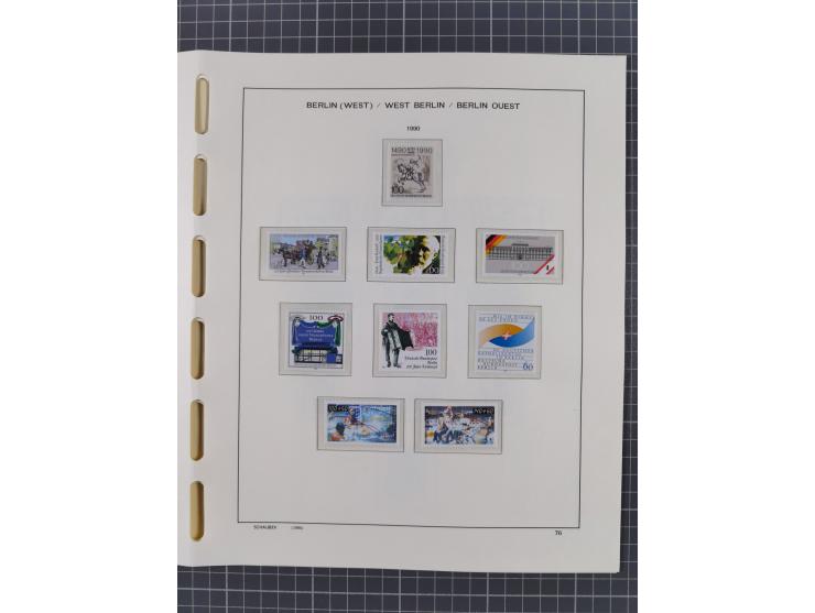 1945/90, ungebrauchte und postfrische Sammlung, oftmals komplett, dabei Bund/Berlin und DDR, DDR mit guten Dienstmarken inkl.