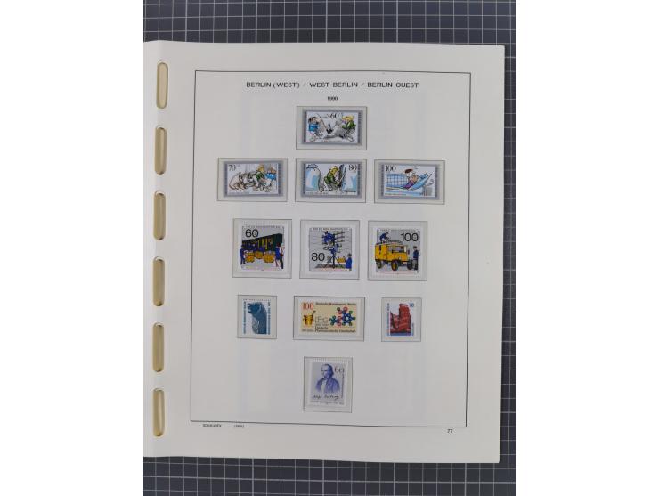 1945/90, ungebrauchte und postfrische Sammlung, oftmals komplett, dabei Bund/Berlin und DDR, DDR mit guten Dienstmarken inkl.