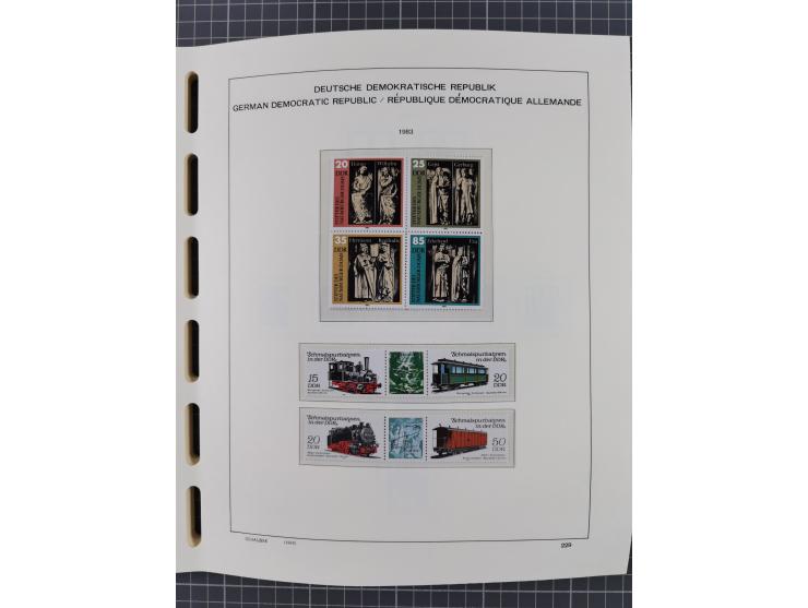 1945/90, ungebrauchte und postfrische Sammlung, oftmals komplett, dabei Bund/Berlin und DDR, DDR mit guten Dienstmarken inkl.