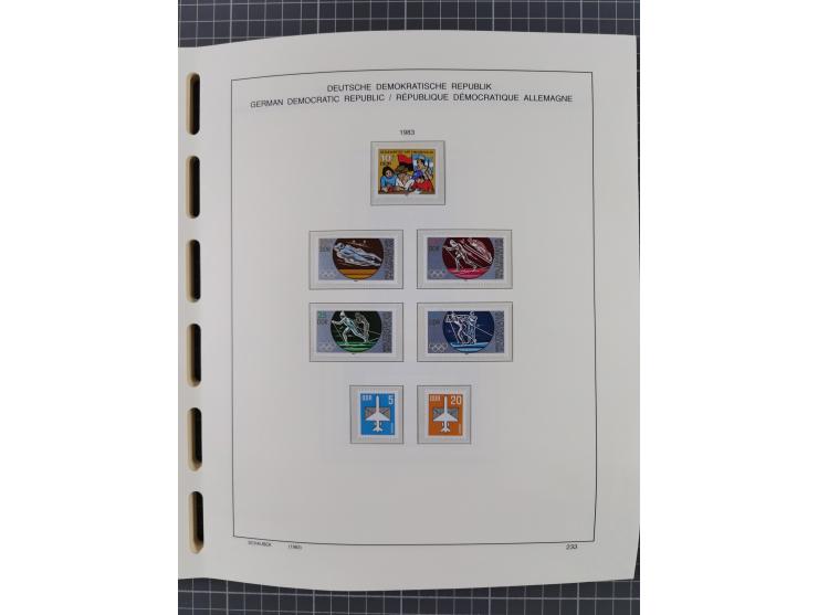 1945/90, ungebrauchte und postfrische Sammlung, oftmals komplett, dabei Bund/Berlin und DDR, DDR mit guten Dienstmarken inkl.