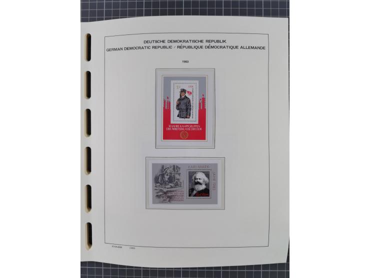 1945/90, ungebrauchte und postfrische Sammlung, oftmals komplett, dabei Bund/Berlin und DDR, DDR mit guten Dienstmarken inkl.