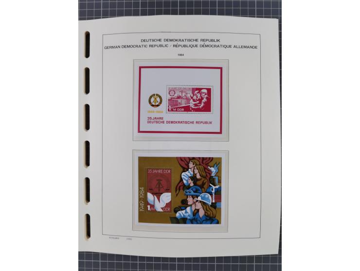 1945/90, ungebrauchte und postfrische Sammlung, oftmals komplett, dabei Bund/Berlin und DDR, DDR mit guten Dienstmarken inkl.