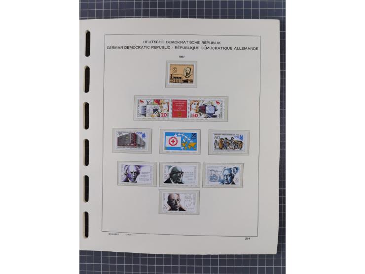 1945/90, ungebrauchte und postfrische Sammlung, oftmals komplett, dabei Bund/Berlin und DDR, DDR mit guten Dienstmarken inkl.