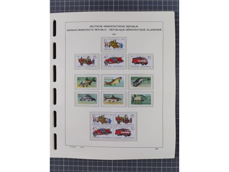 1945/90, ungebrauchte und postfrische Sammlung, oftmals komplett, dabei Bund/Berlin und DDR, DDR mit guten Dienstmarken inkl.