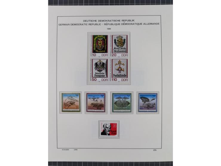 1945/90, ungebrauchte und postfrische Sammlung, oftmals komplett, dabei Bund/Berlin und DDR, DDR mit guten Dienstmarken inkl.