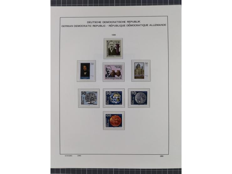 1945/90, ungebrauchte und postfrische Sammlung, oftmals komplett, dabei Bund/Berlin und DDR, DDR mit guten Dienstmarken inkl.