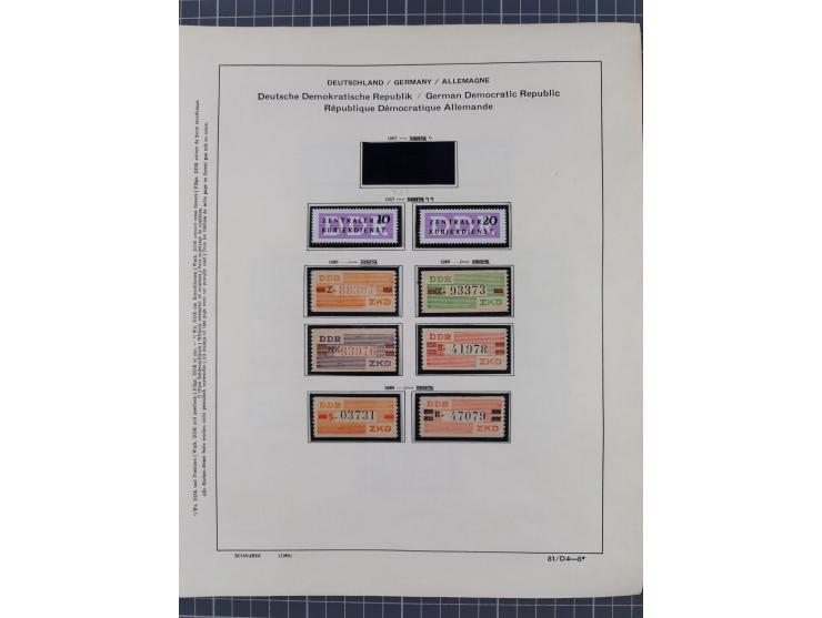 1945/90, ungebrauchte und postfrische Sammlung, oftmals komplett, dabei Bund/Berlin und DDR, DDR mit guten Dienstmarken inkl.
