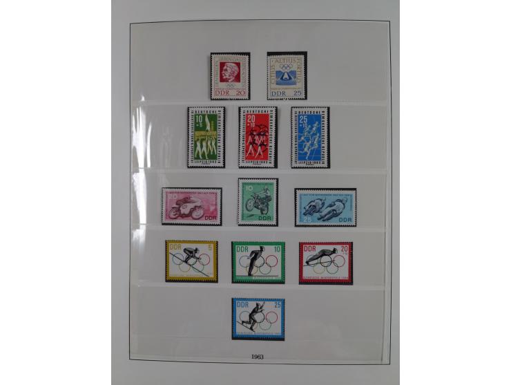 1948/2001, vorwiegend postfrische Sammlung, dabei Bund, Berlin und DDR in den Hauptnummern augenscheinlich komplett, außerdem