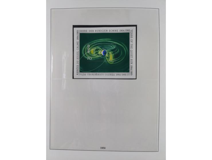 1948/2001, vorwiegend postfrische Sammlung, dabei Bund, Berlin und DDR in den Hauptnummern augenscheinlich komplett, außerdem