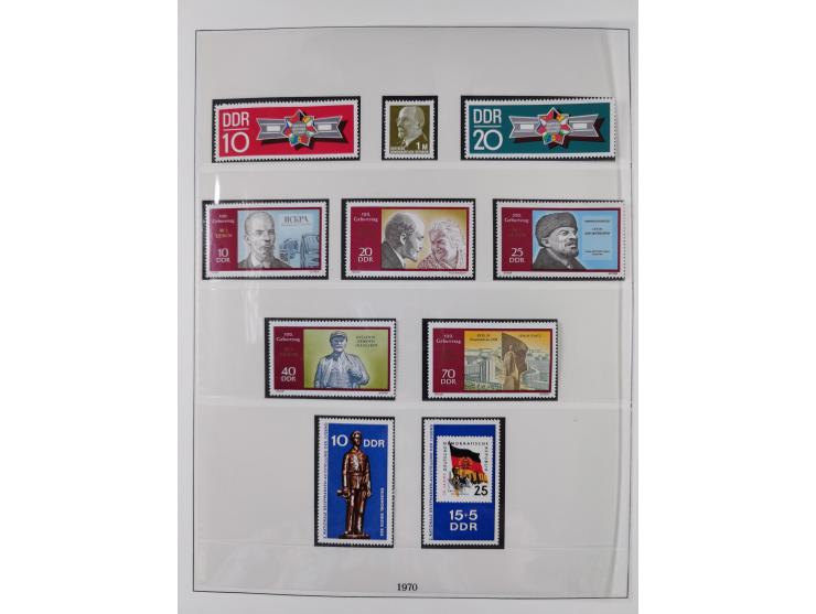 1948/2001, vorwiegend postfrische Sammlung, dabei Bund, Berlin und DDR in den Hauptnummern augenscheinlich komplett, außerdem