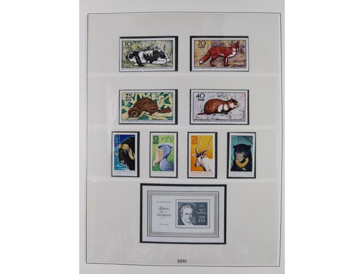 1948/2001, vorwiegend postfrische Sammlung, dabei Bund, Berlin und DDR in den Hauptnummern augenscheinlich komplett, außerdem