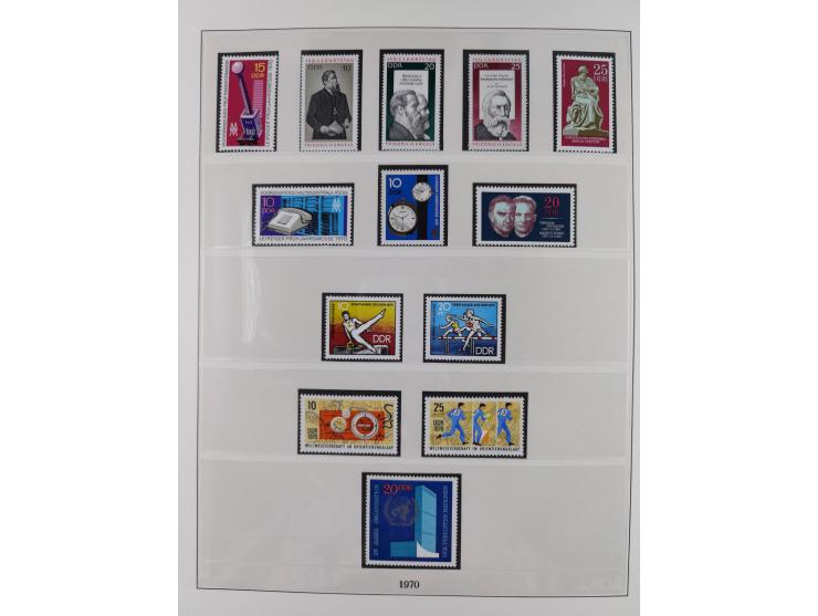 1948/2001, vorwiegend postfrische Sammlung, dabei Bund, Berlin und DDR in den Hauptnummern augenscheinlich komplett, außerdem