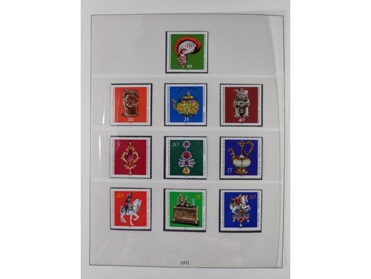 1948/2001, vorwiegend postfrische Sammlung, dabei Bund, Berlin und DDR in den Hauptnummern augenscheinlich komplett, außerdem