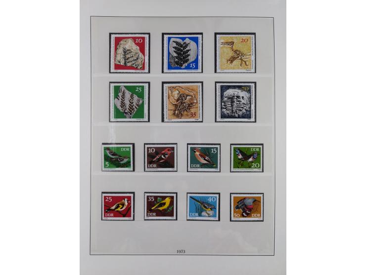 1948/2001, vorwiegend postfrische Sammlung, dabei Bund, Berlin und DDR in den Hauptnummern augenscheinlich komplett, außerdem