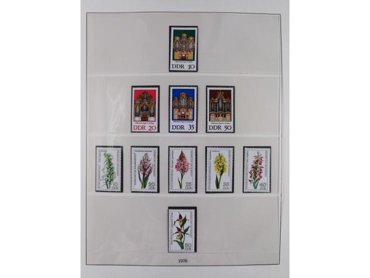 1948/2001, vorwiegend postfrische Sammlung, dabei Bund, Berlin und DDR in den Hauptnummern augenscheinlich komplett, außerdem