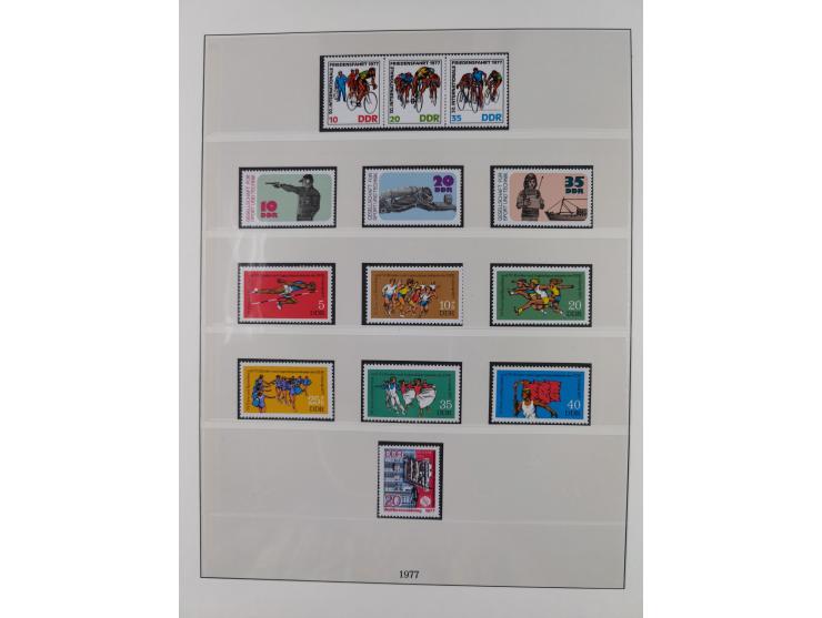 1948/2001, vorwiegend postfrische Sammlung, dabei Bund, Berlin und DDR in den Hauptnummern augenscheinlich komplett, außerdem