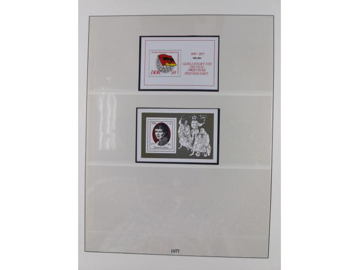 1948/2001, vorwiegend postfrische Sammlung, dabei Bund, Berlin und DDR in den Hauptnummern augenscheinlich komplett, außerdem