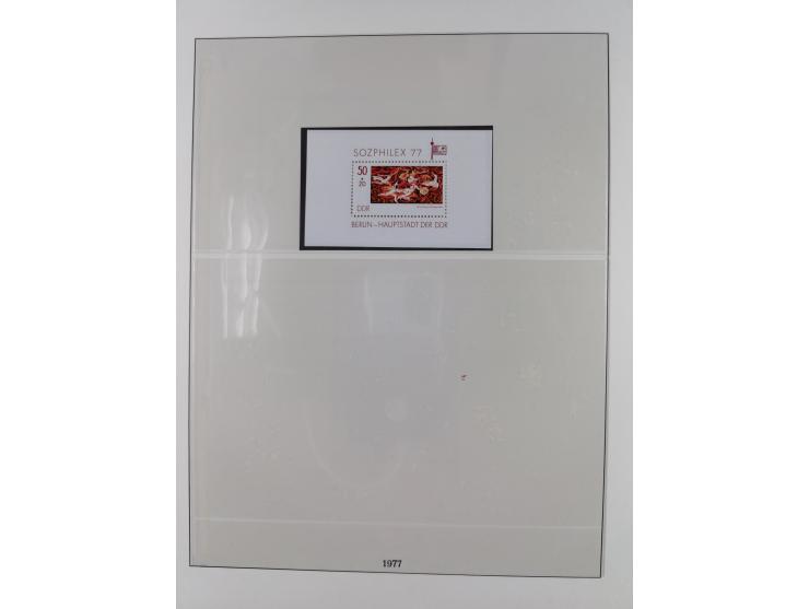 1948/2001, vorwiegend postfrische Sammlung, dabei Bund, Berlin und DDR in den Hauptnummern augenscheinlich komplett, außerdem