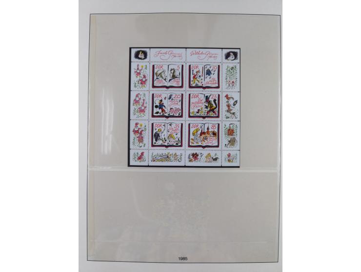 1948/2001, vorwiegend postfrische Sammlung, dabei Bund, Berlin und DDR in den Hauptnummern augenscheinlich komplett, außerdem