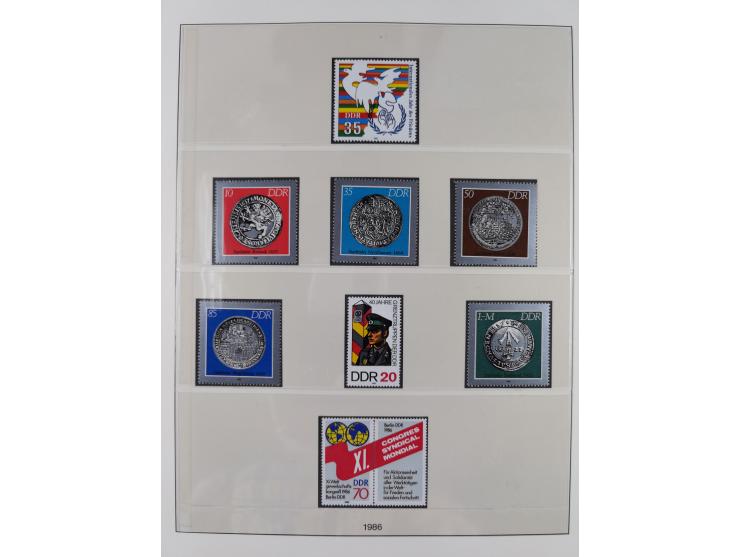 1948/2001, vorwiegend postfrische Sammlung, dabei Bund, Berlin und DDR in den Hauptnummern augenscheinlich komplett, außerdem