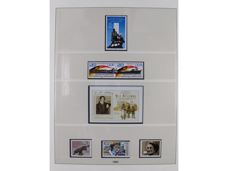 1948/2001, vorwiegend postfrische Sammlung, dabei Bund, Berlin und DDR in den Hauptnummern augenscheinlich komplett, außerdem