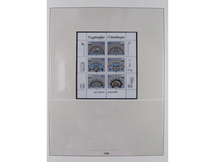 1948/2001, vorwiegend postfrische Sammlung, dabei Bund, Berlin und DDR in den Hauptnummern augenscheinlich komplett, außerdem