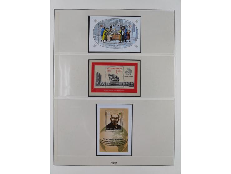 1948/2001, vorwiegend postfrische Sammlung, dabei Bund, Berlin und DDR in den Hauptnummern augenscheinlich komplett, außerdem