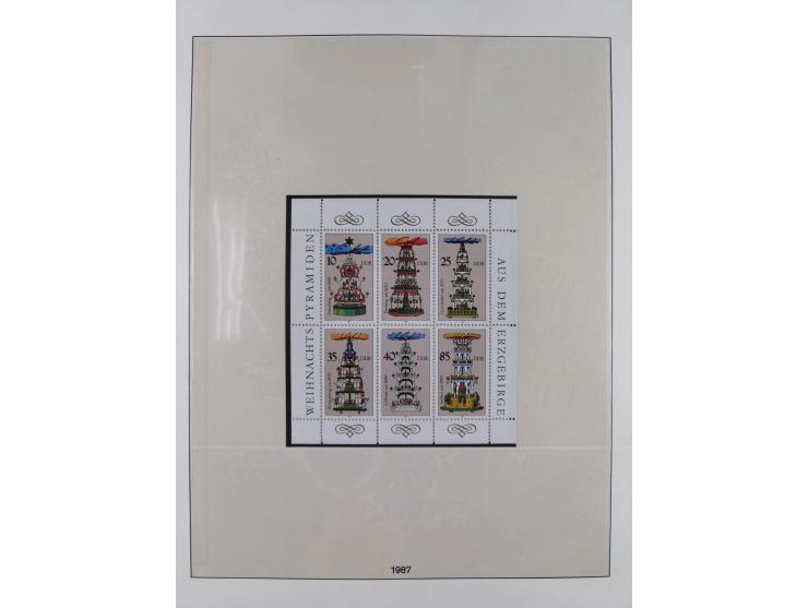 1948/2001, vorwiegend postfrische Sammlung, dabei Bund, Berlin und DDR in den Hauptnummern augenscheinlich komplett, außerdem