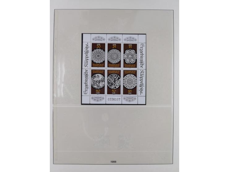 1948/2001, vorwiegend postfrische Sammlung, dabei Bund, Berlin und DDR in den Hauptnummern augenscheinlich komplett, außerdem