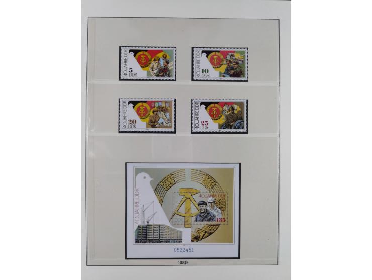 1948/2001, vorwiegend postfrische Sammlung, dabei Bund, Berlin und DDR in den Hauptnummern augenscheinlich komplett, außerdem