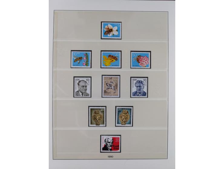 1948/2001, vorwiegend postfrische Sammlung, dabei Bund, Berlin und DDR in den Hauptnummern augenscheinlich komplett, außerdem