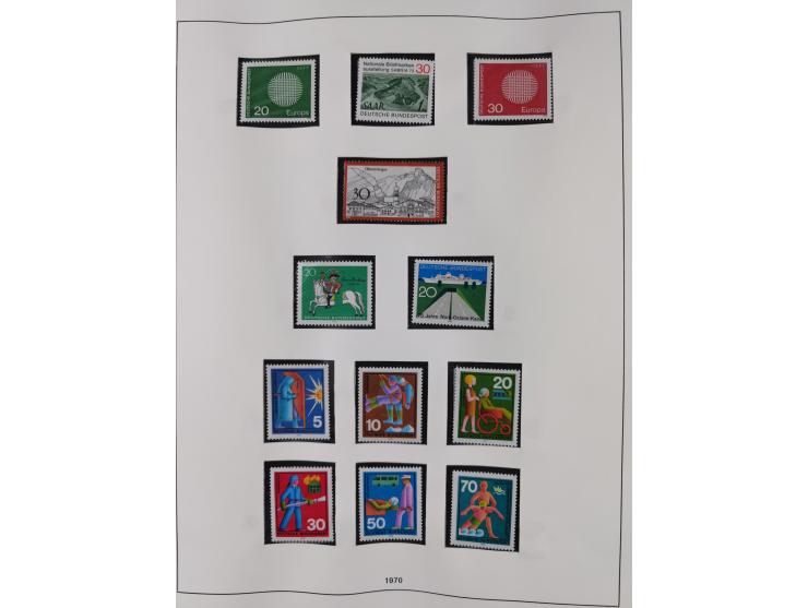 1948/2001, vorwiegend postfrische Sammlung, dabei Bund, Berlin und DDR in den Hauptnummern augenscheinlich komplett, außerdem