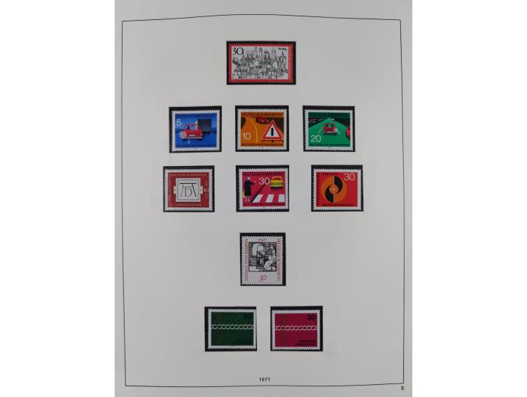 1948/2001, vorwiegend postfrische Sammlung, dabei Bund, Berlin und DDR in den Hauptnummern augenscheinlich komplett, außerdem