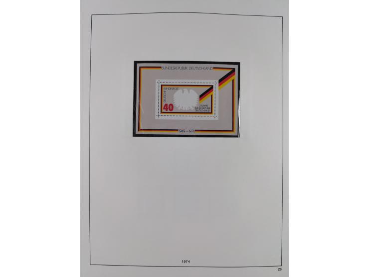 1948/2001, vorwiegend postfrische Sammlung, dabei Bund, Berlin und DDR in den Hauptnummern augenscheinlich komplett, außerdem