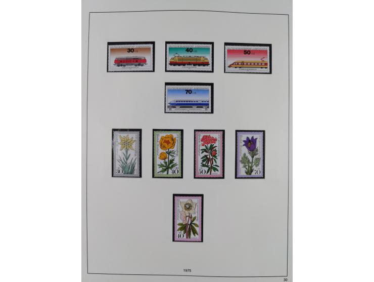 1948/2001, vorwiegend postfrische Sammlung, dabei Bund, Berlin und DDR in den Hauptnummern augenscheinlich komplett, außerdem